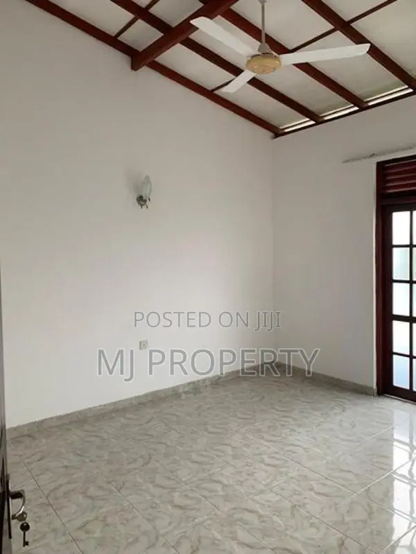 (SR-1272) Valuable Two Storey House Rent in Piliyandala
