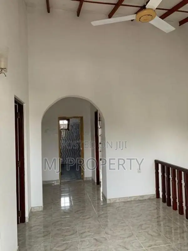 (SR-1272) Valuable Two Storey House Rent in Piliyandala