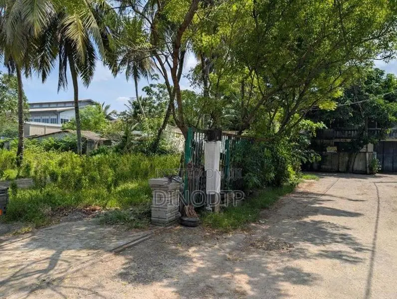 Land for Sale in Boralesgamuwa