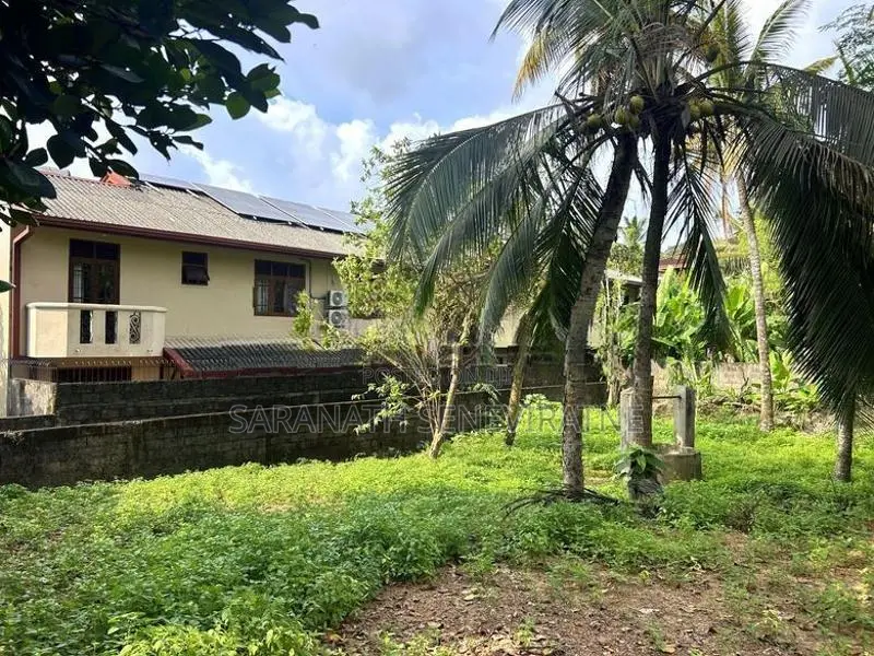 Land in Wikramasinghepura Battramulla