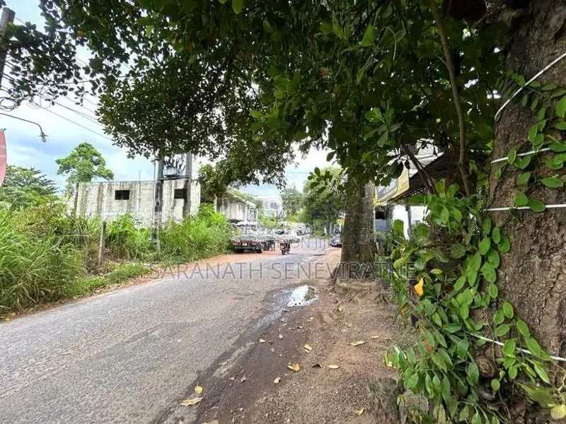 Land in Talawathugoda Kalalgoda Rd