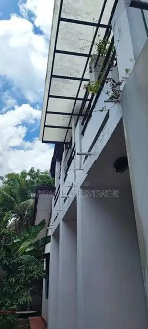 House Sale with Furniture & Electrical- 500m to Ragama - Kadawatha Mn 