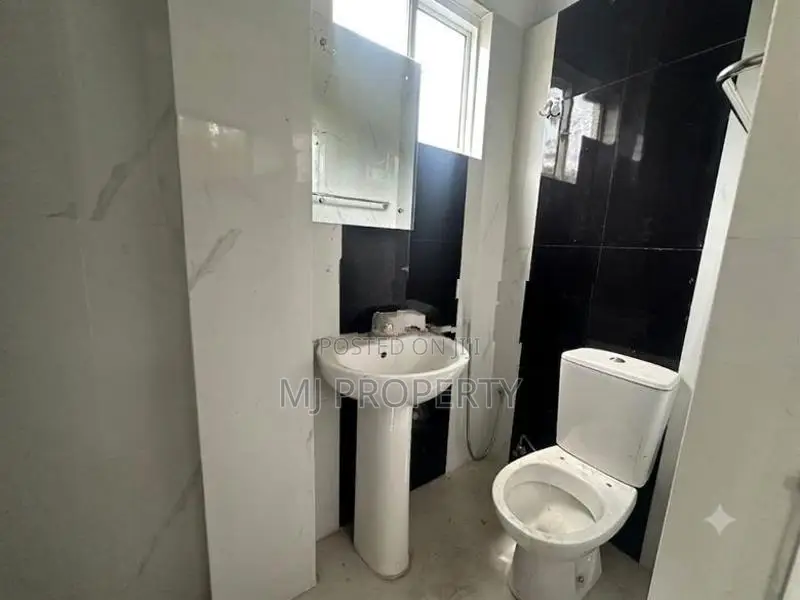 ( YR-1283) Valuable Upper Floor House Rent In Homagama