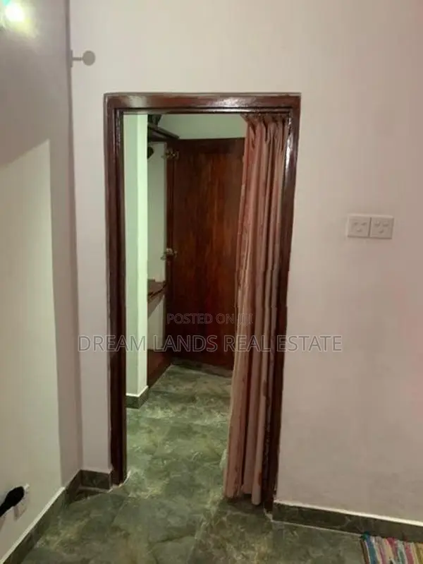 Furnished Upper floor for rent katugastota kandy