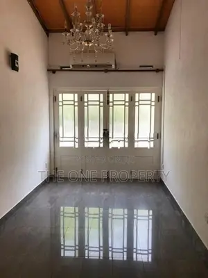 4 Bedroom House for Rent - Near ladies college Colombo 7
