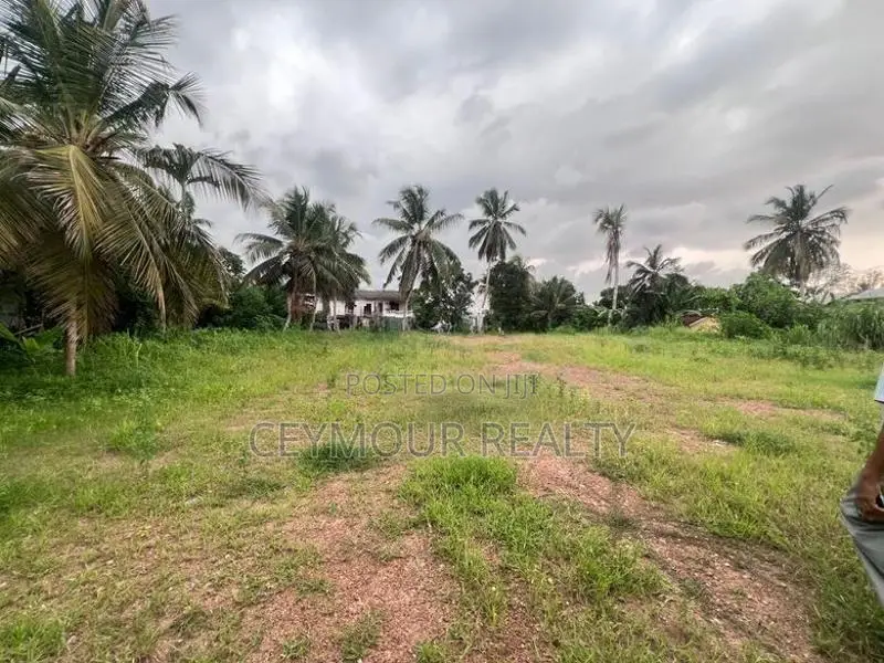 Valuable Land For Sale Facing Maharagama-Piliyandala Rd
