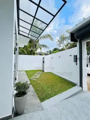 Brand New Luxury House For Sale Piliyandala