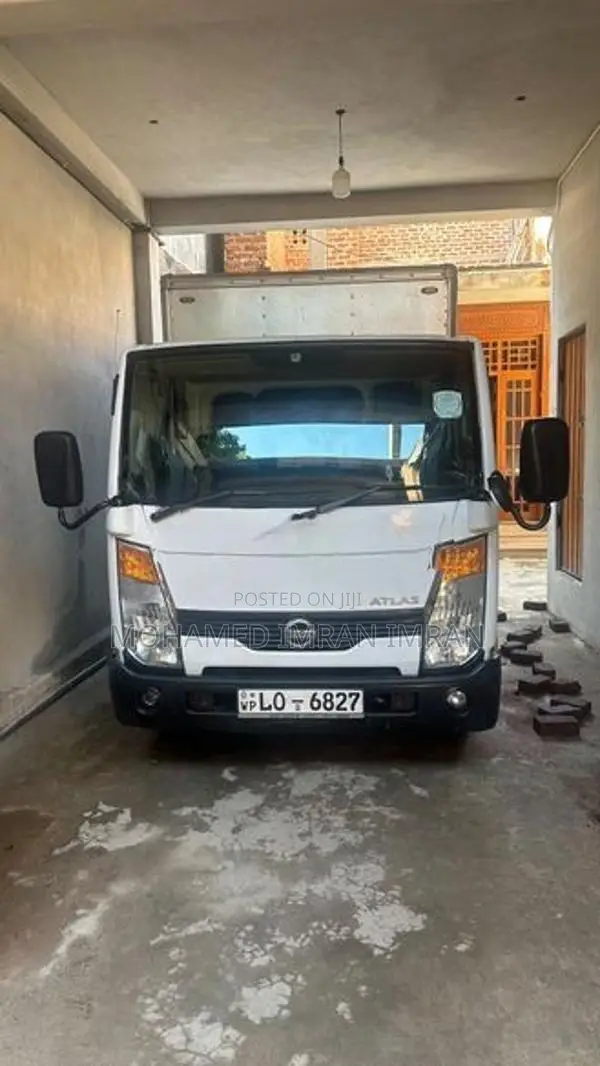 Nissan Atlas 250 2016