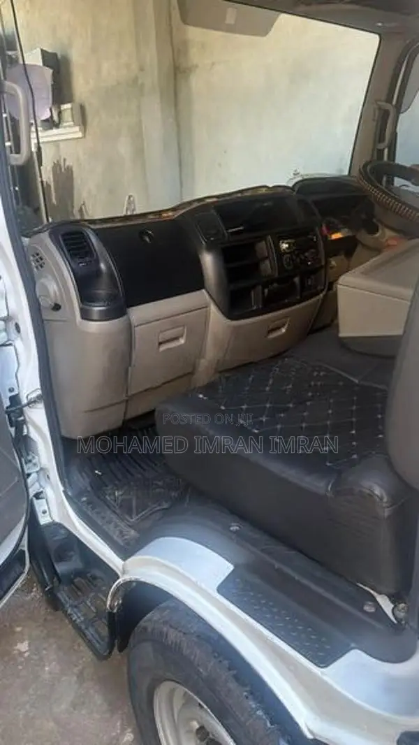 Nissan Atlas 250 2016