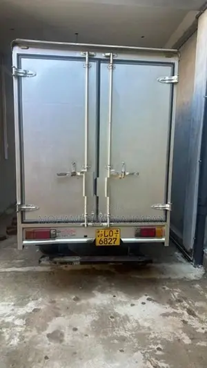Nissan Atlas 250 2016