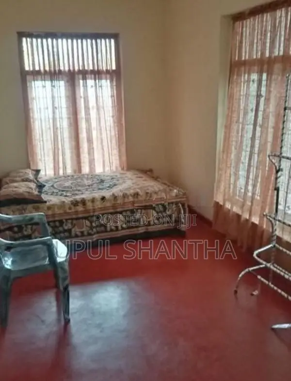කාන්තාවන් සඳහා කාමර කුලියට - බත්තරමුල්ල