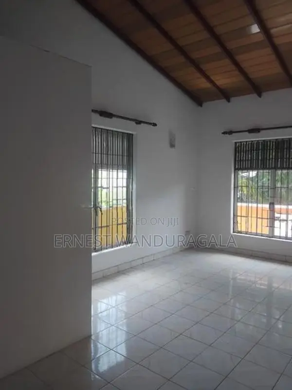 House For Rent IN Colombo 15 - HR 666