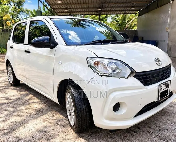 Toyota Passo 2016