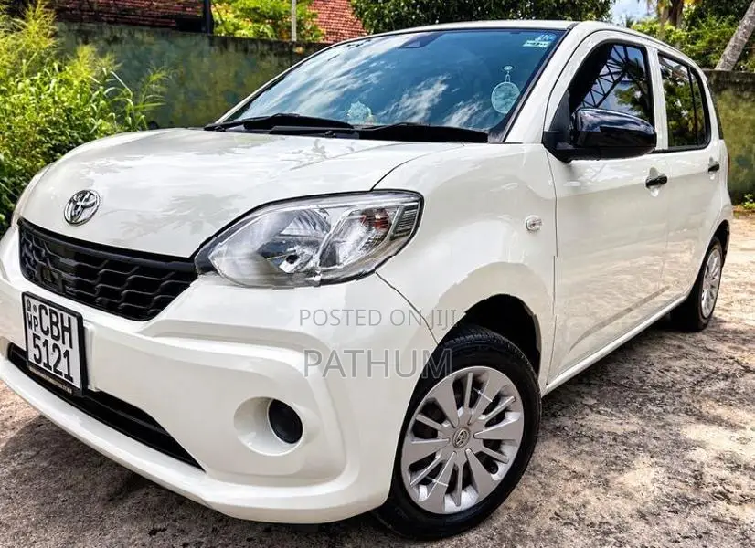 Toyota Passo 2016