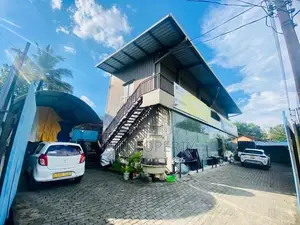 ( IC-1299) Valuable Commercial Building Rent in Athurugiriya