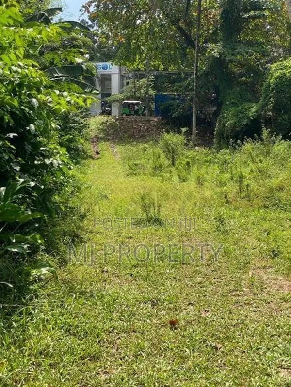 ( TS-1301) Valuable Residential Bare Land Sale In Kaluaggala Hanwella