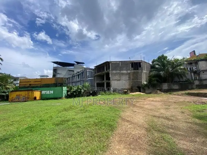 ( TS-1303) Valuable Commercial Bare Land Sale in Kottawa