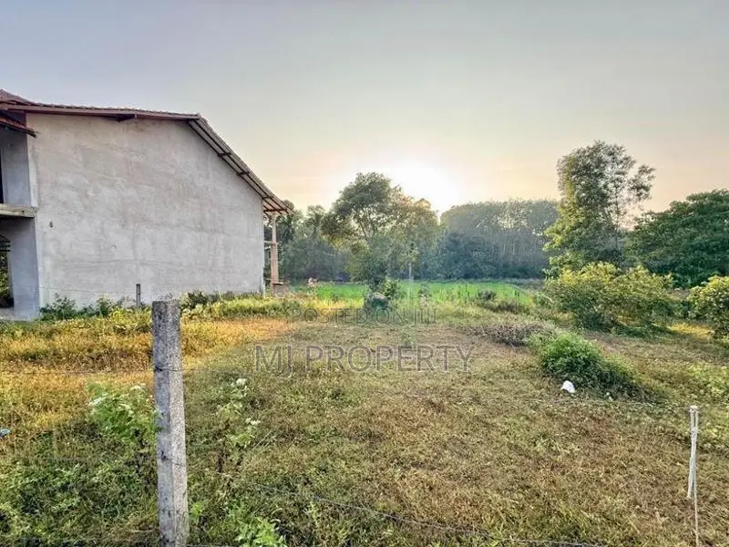( IS-1271) Highly Valuable Residential Bare Land Sale in Godagama