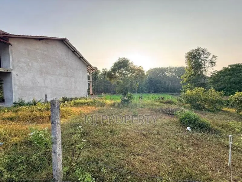 ( IS-1271) Highly Valuable Residential Bare Land Sale in Godagama