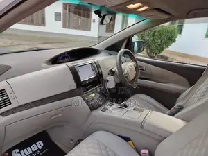 Toyota Estima 2009