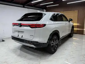 Honda Vezel Z Upgraded 2025