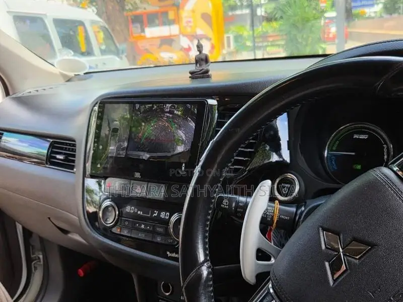 Mitsubishi Outlander 2015