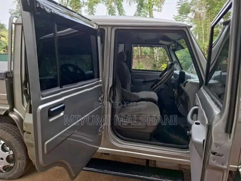 Mahindra Bolero 2012