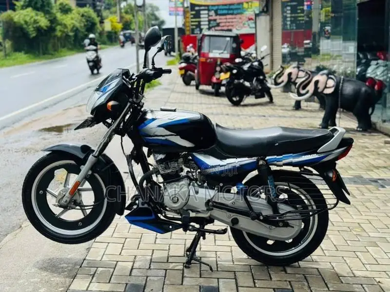 Bajaj CT100 2024