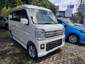Suzuki Every 2025