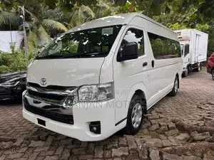 Toyota Hiace KDH222 Commuter 2026