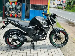 Yamaha FZ V2 Mat 2018