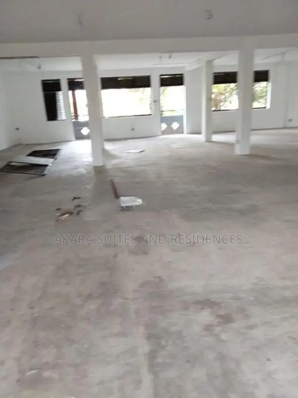 10,000 Sq.ft - Furnished House for Rent HL53711 Kalubowilla