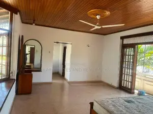 4,500 Sq.ft - Semi-Furnished House for Rent HL5370 Colombo 051