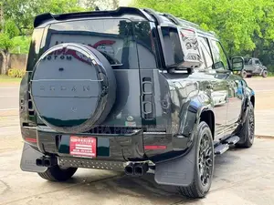 Land Rover Defender P300 Dynamic SE 2024