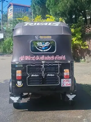 Bajaj RE 1999