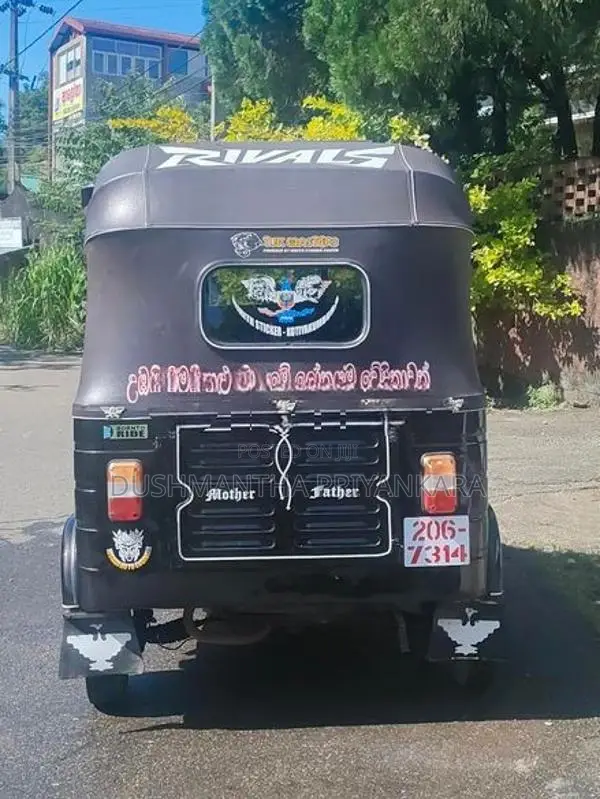 Bajaj RE 1999