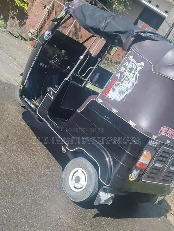 Bajaj RE 1999