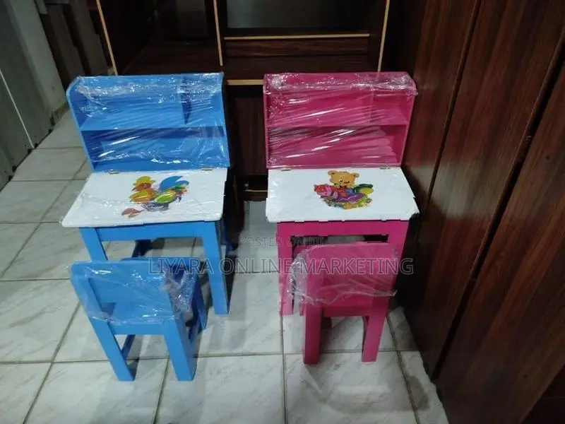 Kids Table and chair – Half Rack