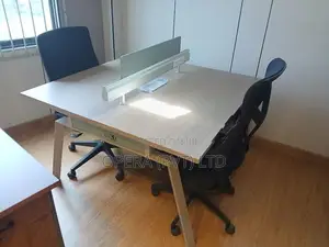 2 Person Office Hable
