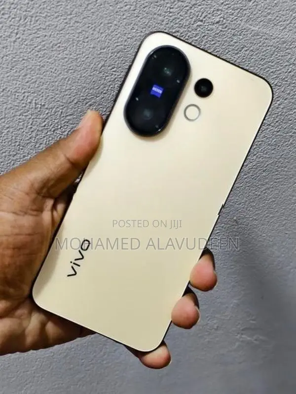 Vivo X200fe (Used)