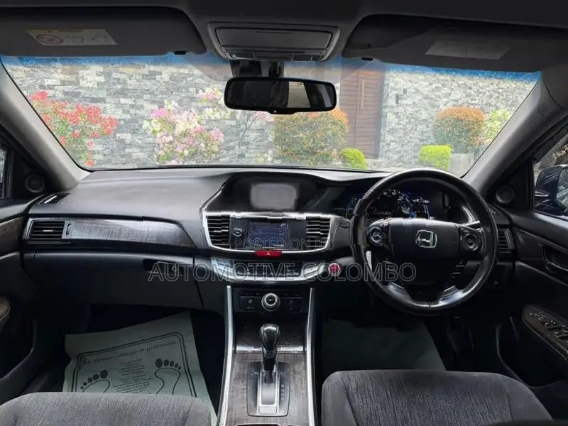 Honda Accord Hybrid 2015