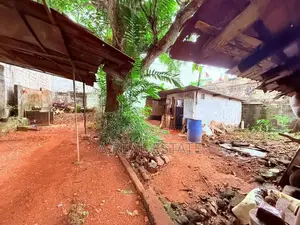 Valuable 6 Perches Land with An Old House for Sale in Dehiwala