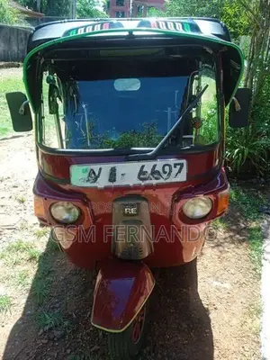 Bajaj RE 2010