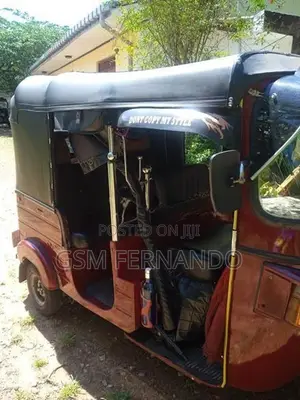 Bajaj RE 2010