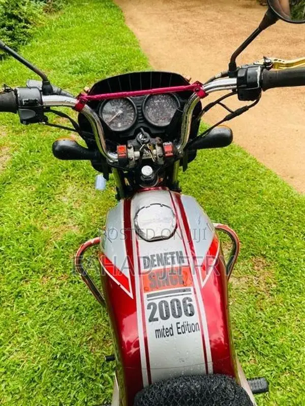 Bajaj CT100 2006