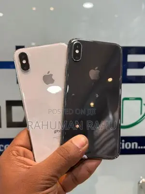Apple iPhone XS (Used)