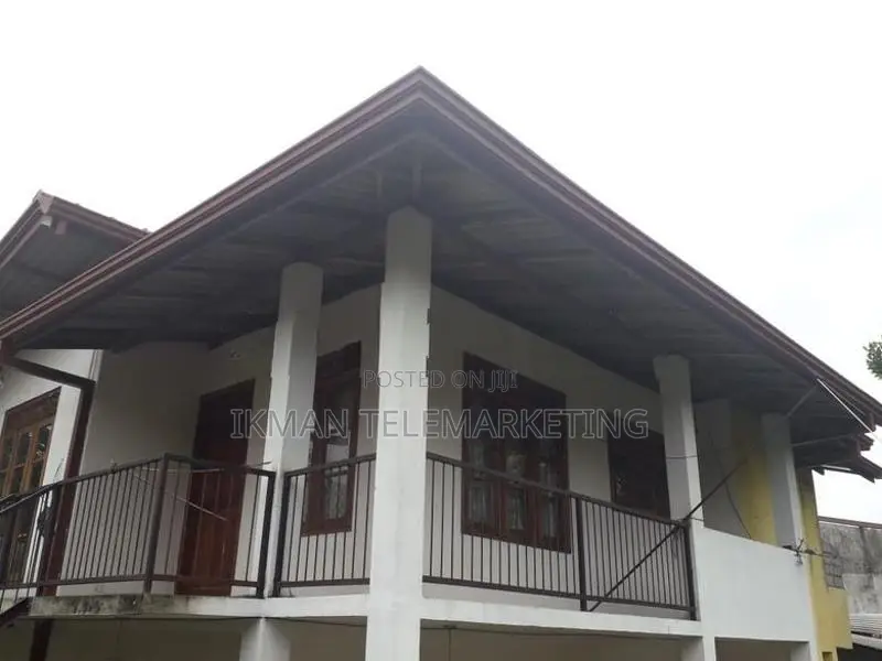 Upstairs House for Rent Piliyandala