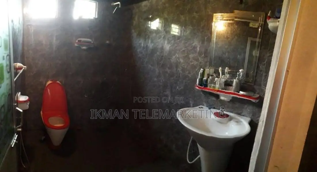 Upstairs House for Rent Piliyandala
