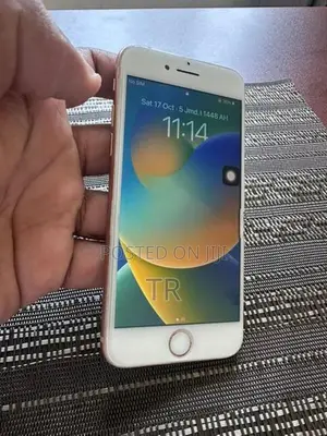 Apple iPhone 8 (Used)