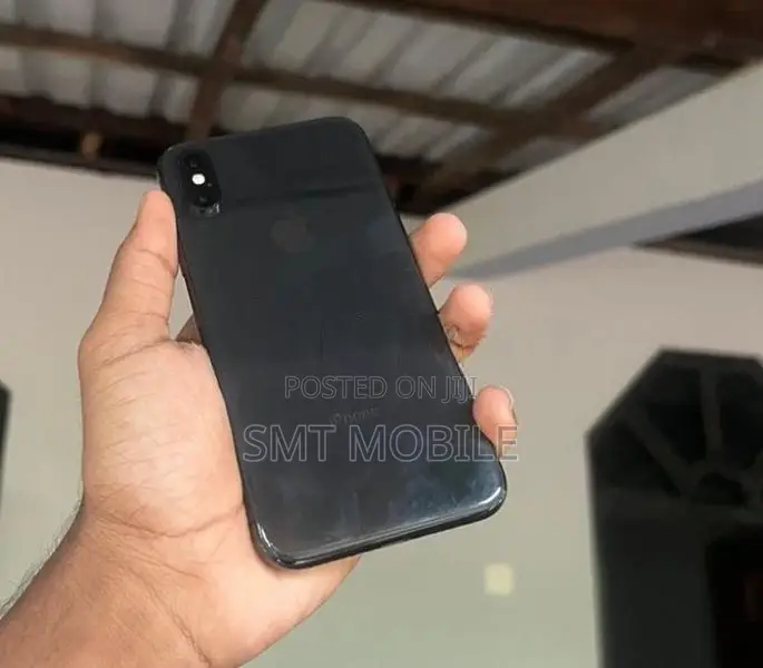 Apple iPhone XS (Used)